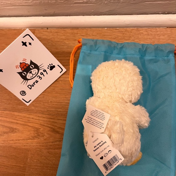 Jellycat Yummy Duckling Plush – New with Dust Bag - Picture 3 of 3